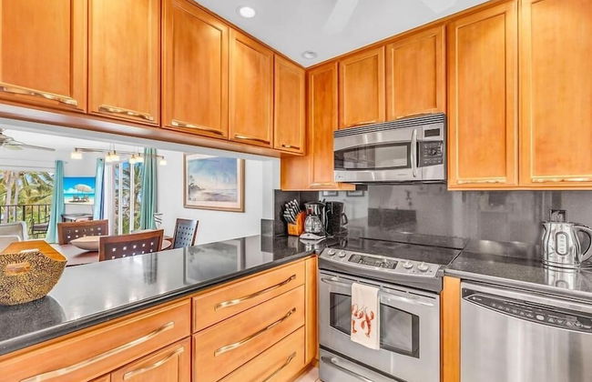 Updated Unit With Beautiful Florida Bay Sunsets 1 Bedroom Condo by RedAwning - Photo 7