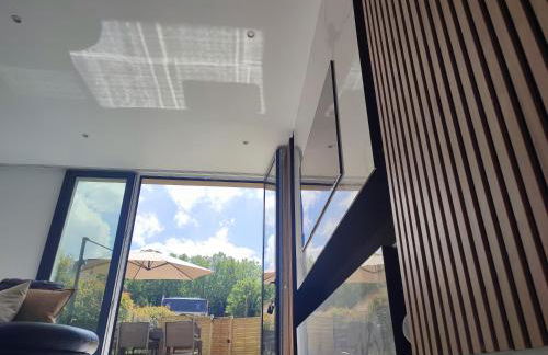 Maison neuve et contemporaine, alliant modernité et situation stratégique à 12km de Paris et 8km de Versailles - Photo 17