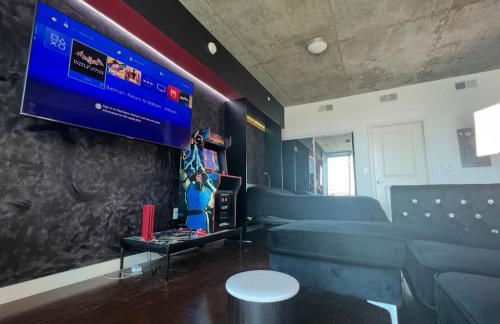 A Town Skyline - Foto 8