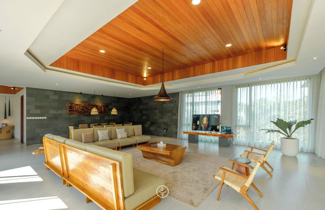 Atsuka Hill View 8BR Vila with Private Heated Pool - Foto 17