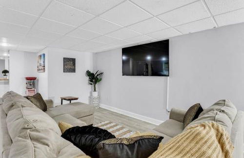 Lakefront, Saltwater Pool, Backyard Oasis, Private Dock, Home Gym - Foto 22