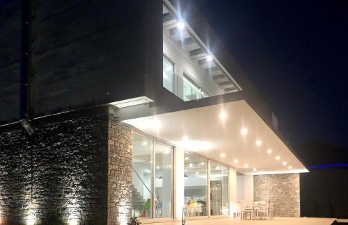 Kuro Beach House - Oceanfront Luxury & 25m pool - Foto 31