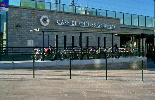 Maison Paris, Vallée Village, Disney & Astérix - Foto 12