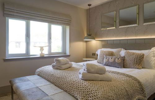 Arran Shores Luxury Shorefront Penthouse Suite 10 - Photo 9