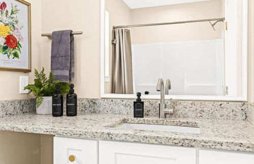 Newly Renovated Flat near Downtown Roseville - Foto 17