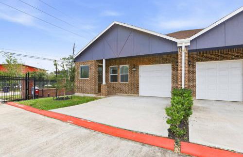 O30B Southwest Houston 2BR King Beds Pet Friendly Townhome - Foto 24