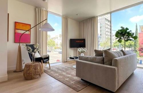 Rooftop with Views Modern Little Italy Townhome - Foto 7