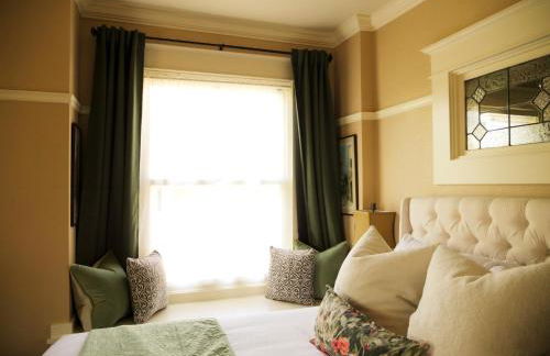 RedTail Inn - 3 Suites Sleeps up to 12 - Foto 41