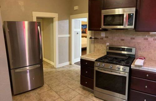 2 King Beds! Fantastic Stylish Bungalow home! - Foto 7