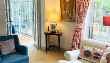 Storm Cottage - Photo 5