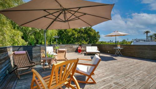 Venice Beach Rooftop House with Parking steps to beach - 30 days or longer rental - Foto 4