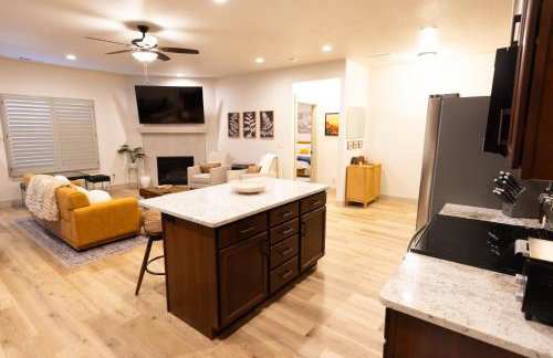 Two Pines Retreat - Brand New! - Foto 9