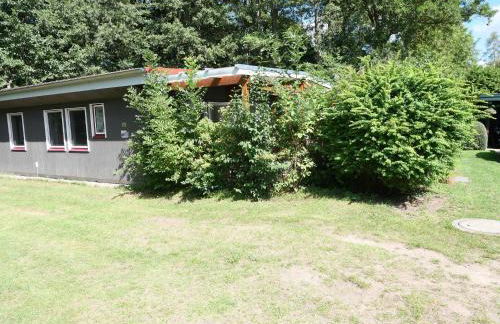 "Goldenes Haus am See mit Boot" - Foto 15