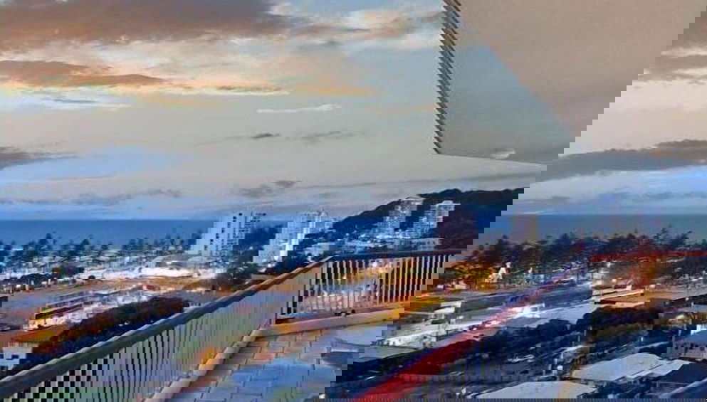 Colvillea by Burleigh Letting Co - Foto 1, Terraza o patio