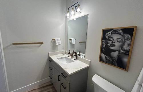 "The Vault" - 3 King Beds-3 Bath - Foto 28