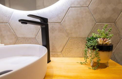 FLORIT FLATS - Trafalgar Arts & Port Suites - Photo 80