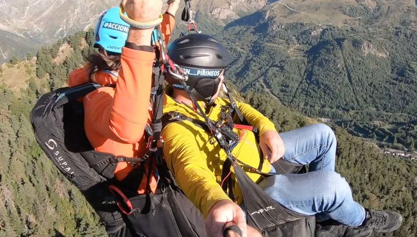 Voo de parapente por Huesca e pelo Pireneus aragoneses