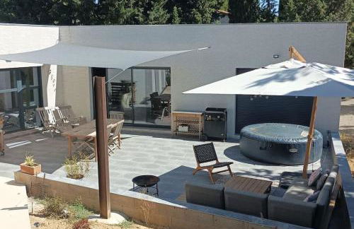 Magnifique villa avec piscine, jacuzzi et billard - Foto 1