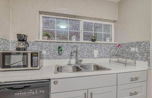 Close to All, Restfull, Cozy Duplex B in Downtown, UTEP, Hospitals - Foto 44