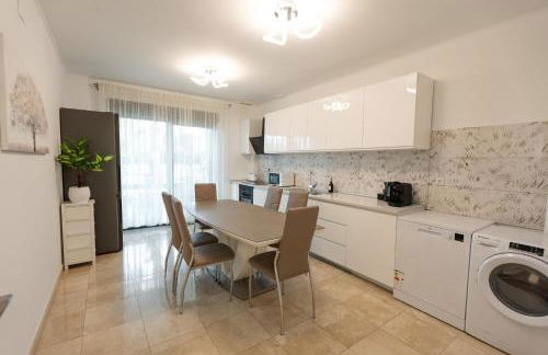 Exclusive Villa City, Beach & Golf - Photo 19