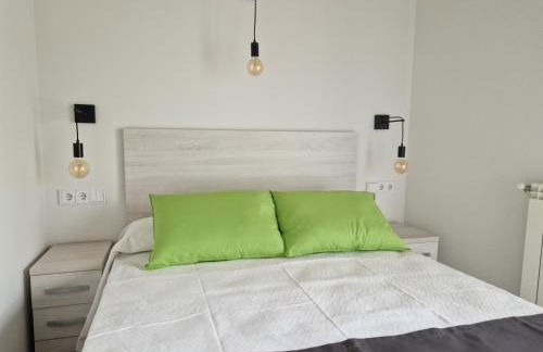 Apartamentos Villa de Panes - La Plaza - Foto 3