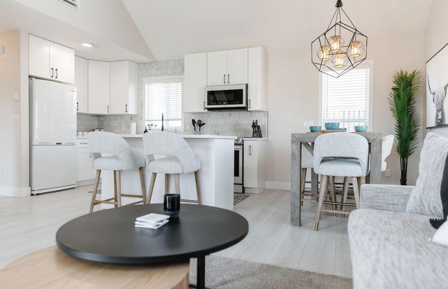 The Oxen - Dt Home w Putting Green and Tons of Parking - Photo 48