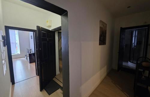 Deluxe 2BR Apartment Near City Center - Sleeps 6 - Foto 23