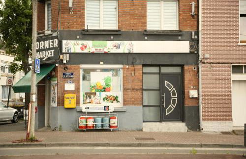 La Loge en Or - Parking public - Triplex - Proche centre et autoroute - Foto 16