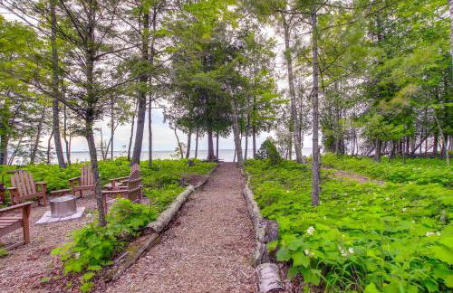 Modern Waterfront Home - 1 Mi to Cave Point Park! - Photo 39