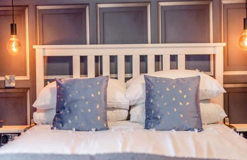 The Tipsy Bee At 143 - Foto 20