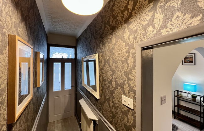 Bramhall House - Photo 15