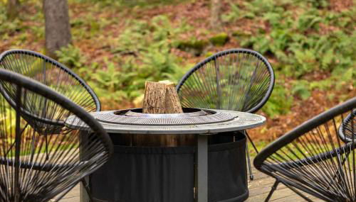 Private Chalet with Fire Pit Deck and Large Yard - Foto 3