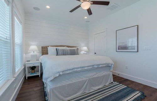 Stunning beach house just a short walk to beach - Foto 12