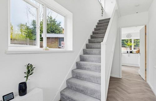 Spacious, Comfy, 3 Bed House - Free Parking - Quiet Area - In Shirley, Solihull - Near JLR, NEC, Airport, M42 - Foto 47