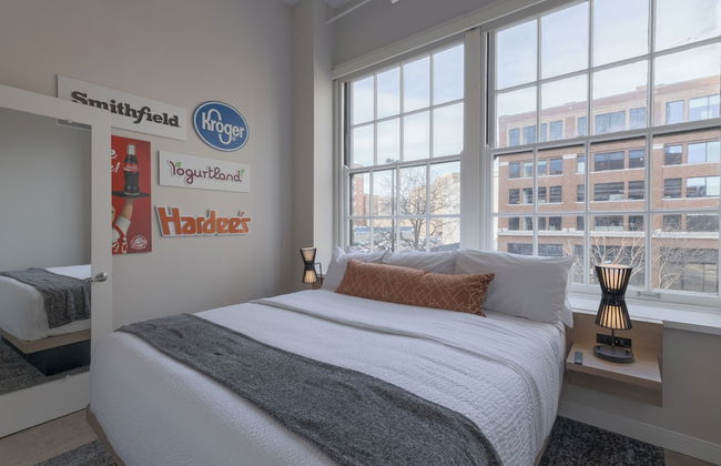 Unique Historic Experience Conveniently Located in the Heart of Cincinnati - Foto 27