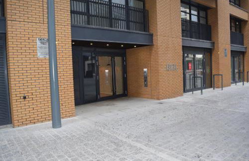 London City Island 3 Bedroom Luxury Apartments, Canary Wharf, E14 - Photo 35