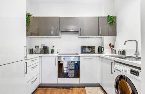 Modern 3-Bed Penthouse with Terrace & Gym, Near Canary Wharf, Weekly deals - Foto 6