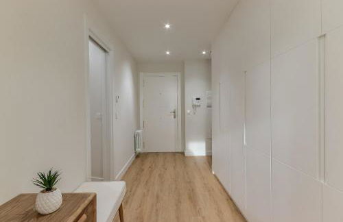 Nuevo y Luminoso en Plaza Moyua - Foto 27