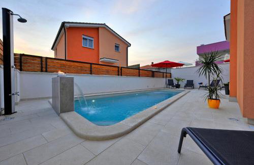 Villa with private pool in village Jadreški - Foto 30