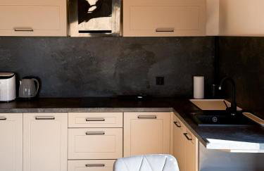 Dębowy Zakątek Sasino - domki z sauną lub jacuzzi - Foto 9