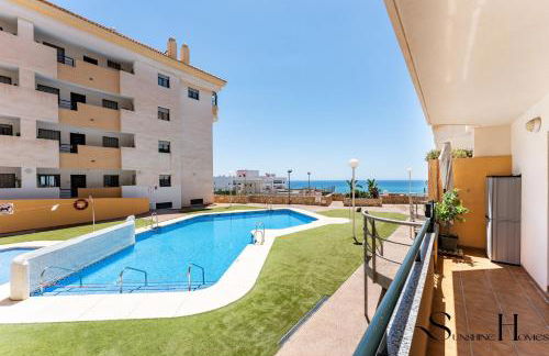 Elegant 2 Bed 2 Bath Apartment, Pool, Views, Parking - Foto 19