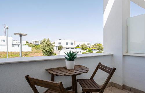 CASA LA PLAYA-CONIL Vacaciones de Lujo en Conil con Todas las Comodidades NETFLIX-HBO-DISNEY-CANALES DE FUTBOL-WIFI ALTA VELOCIDAD-SMART TV 65"-ALEXA - Foto 36