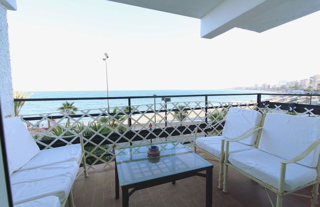 Beachfront Bliss in Fuengirola - Foto 1