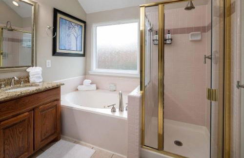 Pool, Games & World Cup Fun for the Whole Family - Foto 12