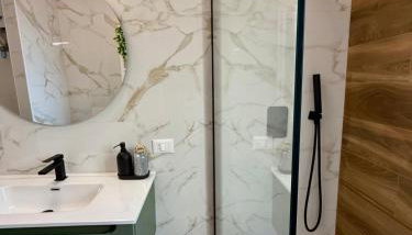 Linate Lounge Apartment - Foto 5, Shower