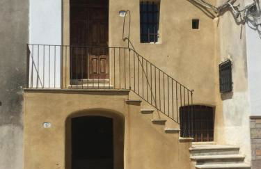 BORGO PETELIA, "Casa Perri", antica casa ristrutturata con terrazzo - Foto 19