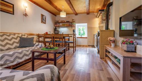 2 Bedroom Nice Home In Fuzine - Foto 2