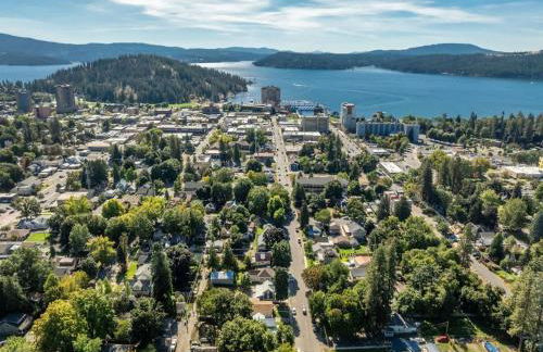 Flying Colors Cottage Walk to Downtown - Foto 45