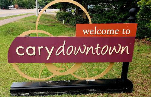 Downtown Cary 1930s Bungalow - Great walkability - Foto 35