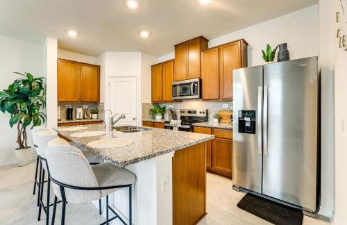 12 Mi to San Antonio River Walk Home with Yard! - Photo 6